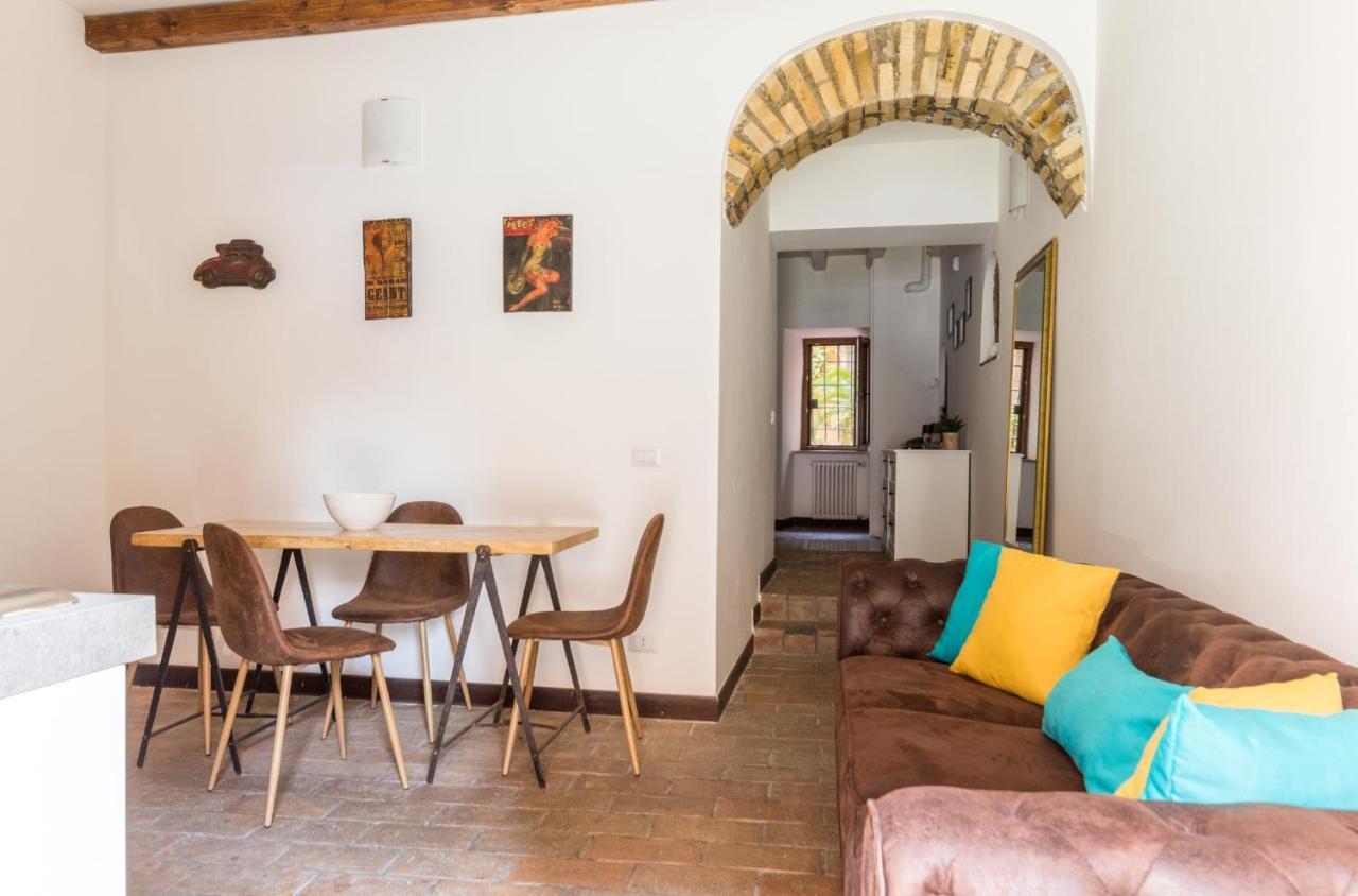 VII Coorte A Trastevere 로마 외부 사진